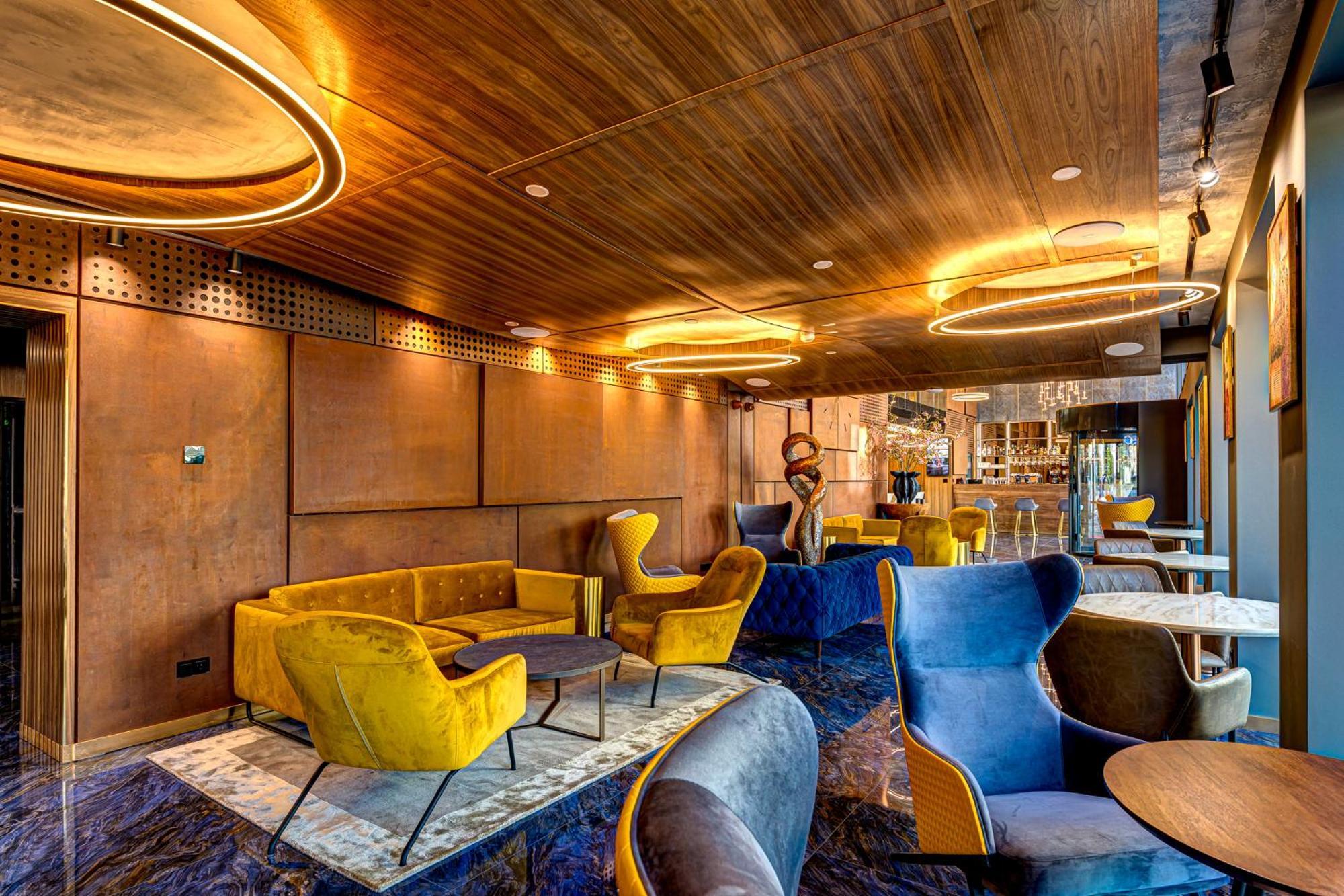 Hotel Vibre Cluj-Napoca Exterior foto The interior of the lounge